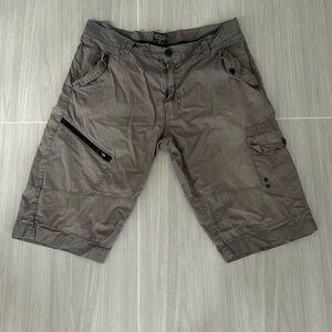 Men’s shorts size 36